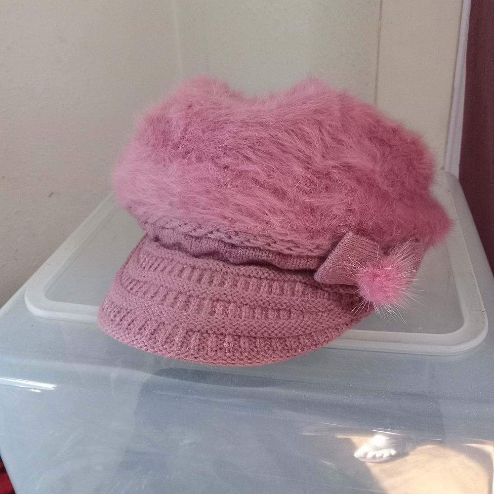 fuzzy fluffy mauve pink newsboy hat cap w bow & pompom